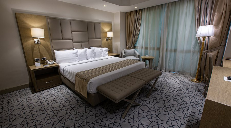 Hotel 2