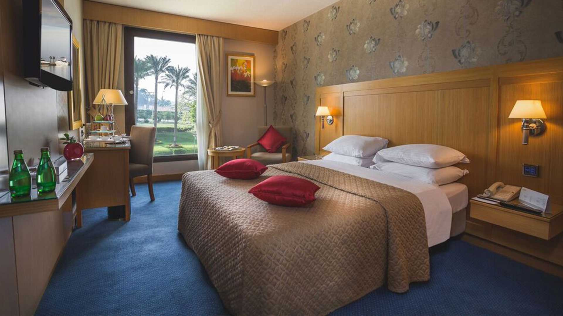 Hotel 2
